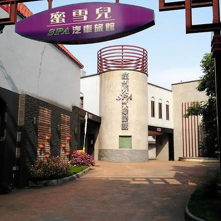 Michelle Motel Taichung Luaran gambar